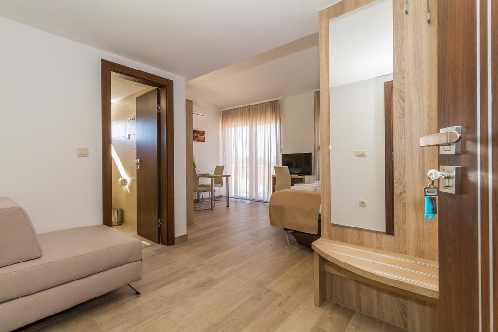 Villa Astoria Biograd Na Moru Exterior foto