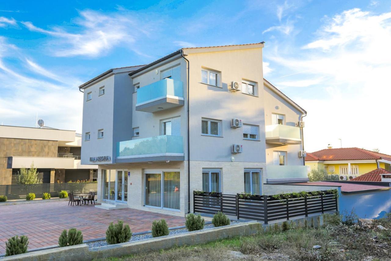 Villa Astoria Biograd Na Moru Exterior foto