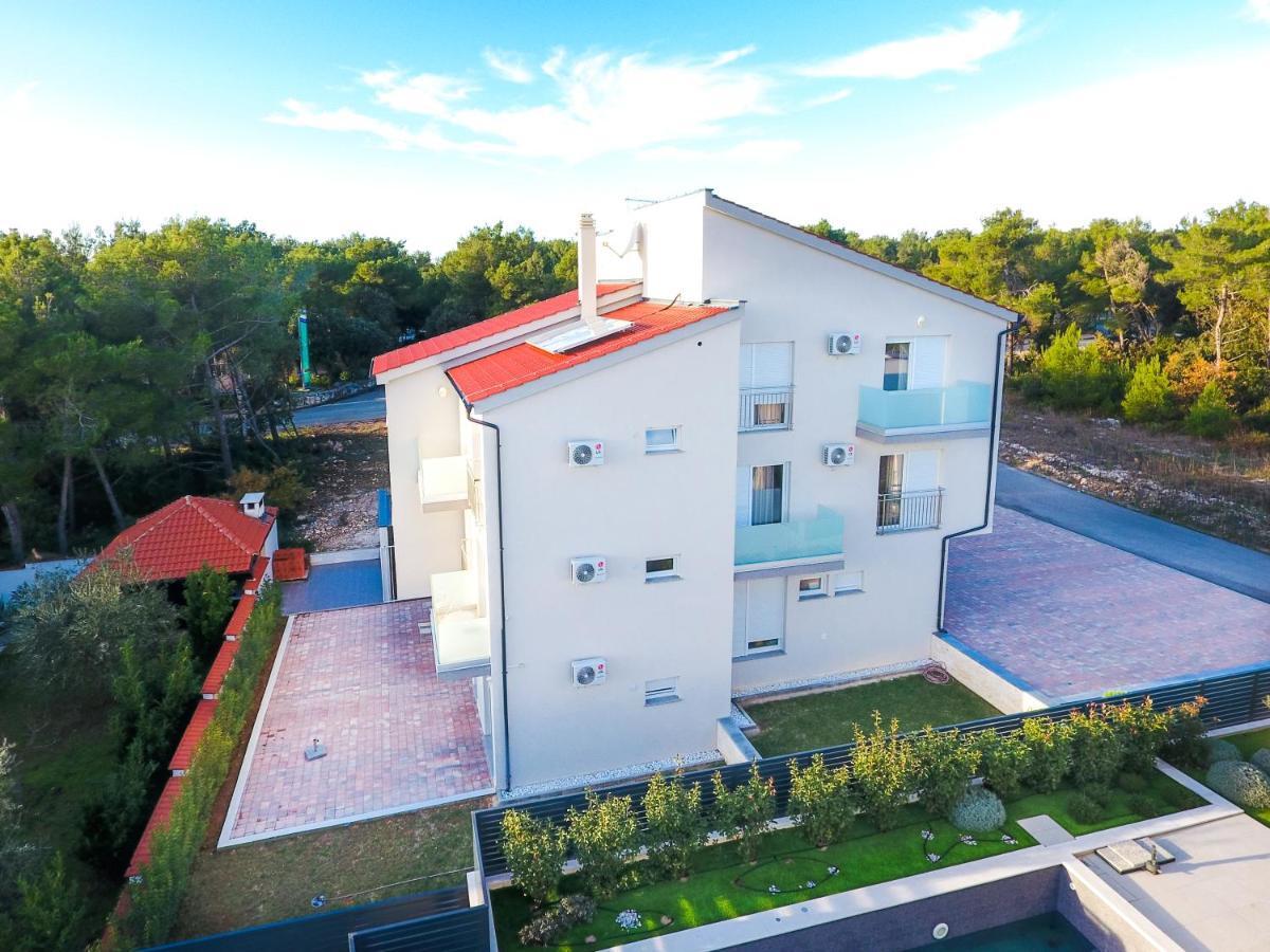 Villa Astoria Biograd Na Moru Exterior foto